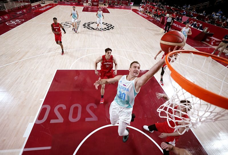 Zoran Dragic #30 goes up for a shot against Japan